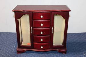 lot 700 image: Elegant Mahogany Finish Jewelry Box with Multiple Drawers