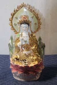 lot 781 image: Porcelain Guan Yin Statue with Gold Accents