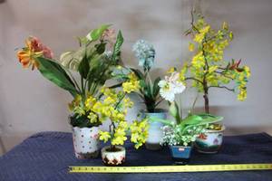 lot 788 image: Collection of 6 Artificial Floral Arrangements in Decorative Pots