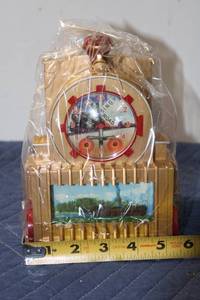 lot 803 image: Retro Style Train Alarm Clock with Moving Scenery