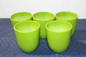 lot 838 image: Set of 5 Green Ceramic Drinkware Cups