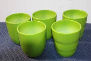 lot 843 image: Set of 5 Green Ceramic Tumblers