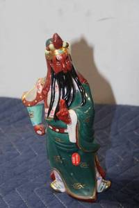 lot 894 image: Antique Hand-Painted Porcelain Figurine