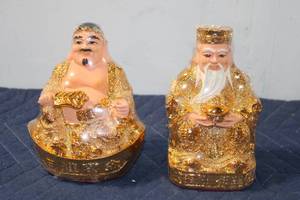 lot 902 image: Set of 2 Gold Figurines - Wealth God Statues