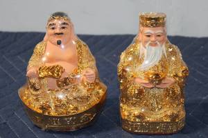 lot 906 image: Pair of Chinese Gold Figurines Representing Prosperity Deities