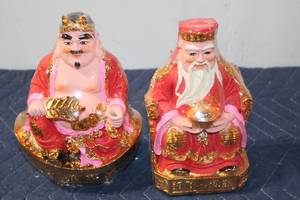 lot 910 image: Set of 2 Decorative Chinese God Figurines with Gold Accents