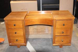 lot 993 image: Mid-Century Wooden Desk with Six Drawers