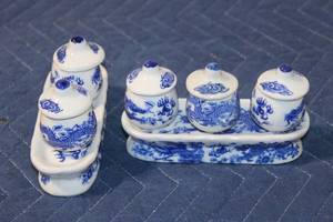 lot 1144 image: Set of 3 Blue and White Porcelain Spice Jars with Tray