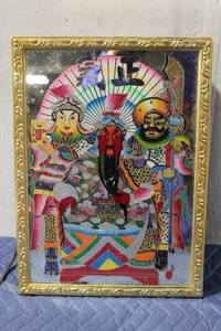 lot 1178 image: Framed Vintage Chinese Reverse Glass Painting with Illuminated Feature