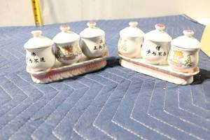 lot 1027 image: Set of 6 Oriental Porcelain Spice Jars with Lids and Tray
