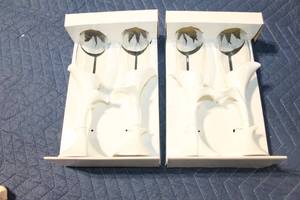 lot 1049 image: Set of 4 Champagne Glasses with Decorative Stems