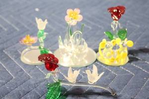 lot 1059 image: Set of 5 Handcrafted Glass Animal and Floral Ornaments
