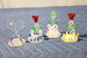 lot 1071 image: Set of 4 Miniature Glass Figurines with Floral and Animal Designs