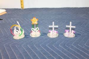 lot 1083 image: Collection of 4 Frosted Glass Figurines With Unique Designs