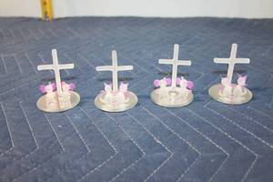 lot 1086 image: Set of 4 Frosted Glass Cross Figurines with Critter Details