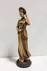 lot 1135 image: Tall Elegant Figurine of Woman in Traditional Dress