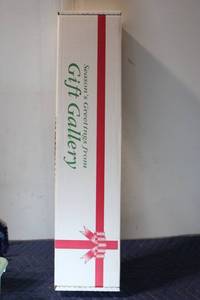 lot 1292 image: Assorted Holiday Gift Wrapping Set with Bows and Ribbons