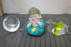 lot 286 image: Set of 3 Decorative Figurines Buddha, Glass Fish, and Crystal Sphere