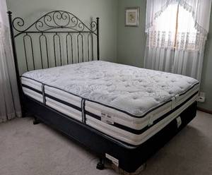lot 205 image: Dark Bronze Queen Metal Headboard