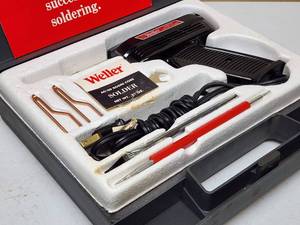 lot 432 image: Weller Soldering Gun