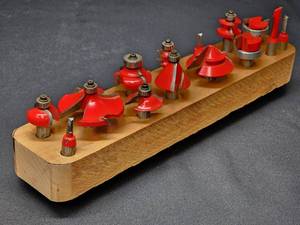 lot 80 image: (14) Assorted 12 ShaperRouter Bits
