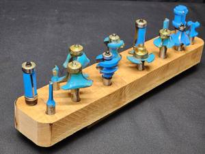 lot 83 image: (14) Assorted 12 ShaperRouter Bits