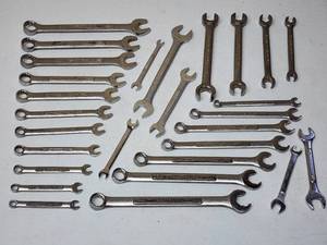lot 414 image: Assorted Metric Wrenches