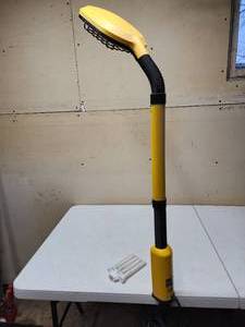 lot 474 image: LED Benchtop Clamping Light