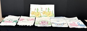 lot 331 image: Vintage Pillow Cases  Shams