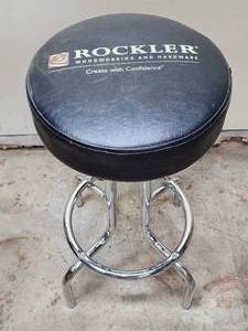 lot 43 image: Rockler Shop Stool