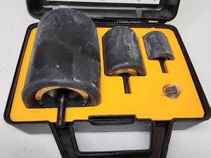 lot 18 image: Sandboss Inflatable Drill Press Sanding Spindles