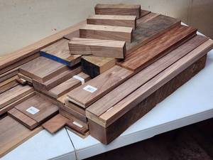 lot 168 image: Small Assortments of Walnut Wood Stock