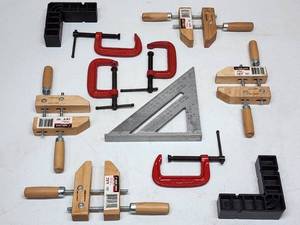 lot 196 image: Assorted Small Jet Woodworking Clamps