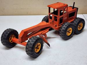 lot 368 image: Vintage Tonka Construction Grader