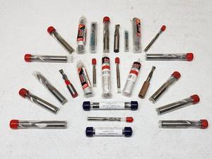 lot 186 image: Large Assortment of Dovetail Router Bits