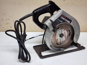 lot 404 image: Craftsman Electric Circular Saw