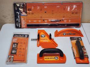 lot 402 image: Assorted Bench Dog Woodworking Accessories
