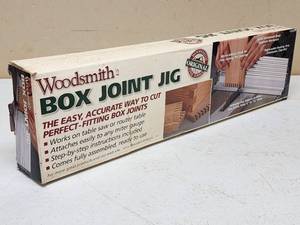 lot 189 image: Woodsmith Woodworking Box Joint Jig