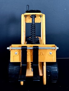 lot 366 image: Vintage Tonka Forklift