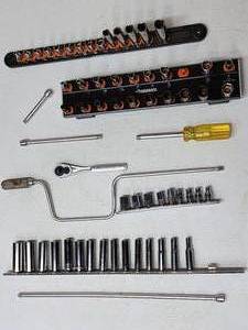 lot 445 image: Assorted 14 Sockets and Accessories