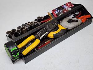 lot 441 image: Assorted Hand Tools with Tray