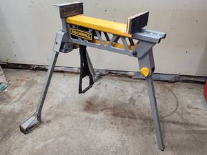 lot 286 image: Rockwell Jawhorse Collapsable Workstation  Clamping Unit