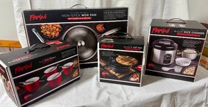 lot 32 image: New Rice Cooker, Wok, Hot Pot & Rice Bowls