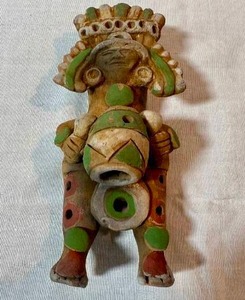lot 41 image: Vintage MexicanMayanAztec Pottern Whistle Flute