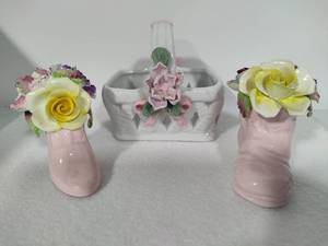 lot 7 image: Vintage RADNOR Bone China Shoe & Boot wFlowers  Basket