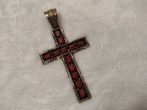 lot 60 image: Silver Cross Pendant wCoral Accents (Stamped Sterling)
