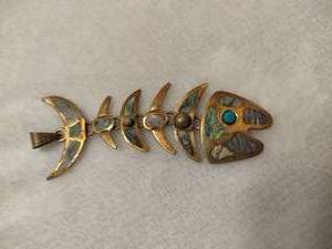 lot 66 image: Vintage Articulated Fish Pendant