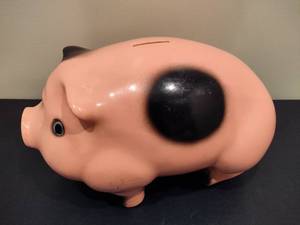 lot 100 image: Large Piggy Bank