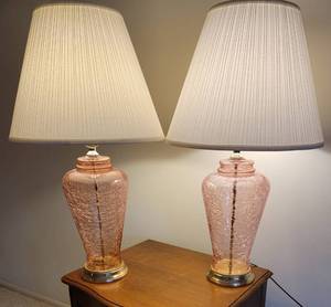 lot 320 image: Pink Crackle Glass Jar Table Lamps, pair