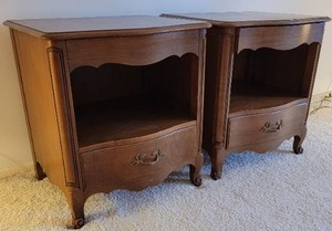 lot 12 image: Kindel Mahogany French Provincial Nightstands, pair